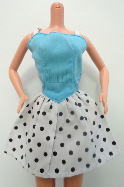 VÊTEMENTS BARBIE 1994