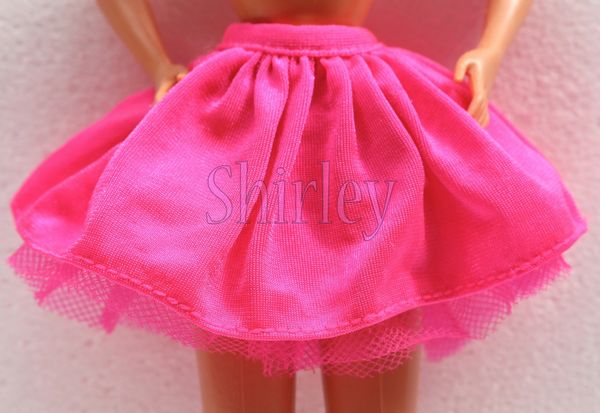 VÊTEMENTS BARBIE 1994