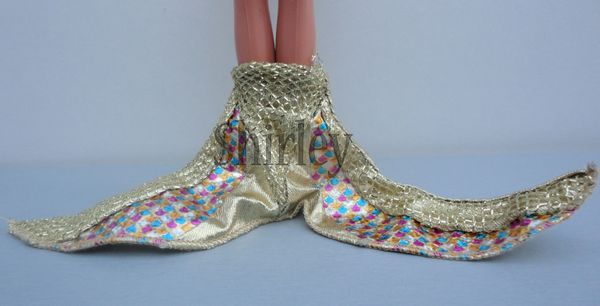 VÊTEMENTS BARBIE 1995