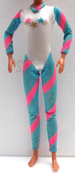 VÊTEMENTS BARBIE 1995