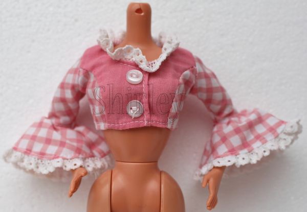 VÊTEMENTS BARBIE 1995