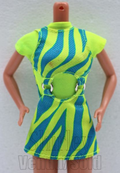 VÊTEMENTS BARBIE 1997