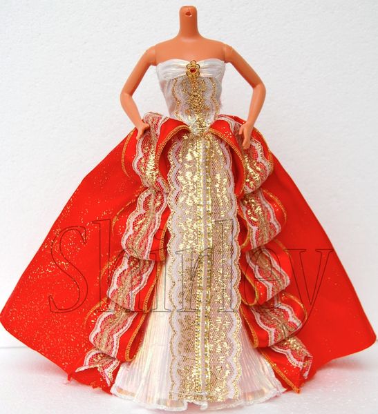 VÊTEMENTS BARBIE 1997