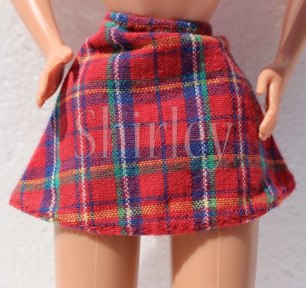 VÊTEMENTS BARBIE 1997