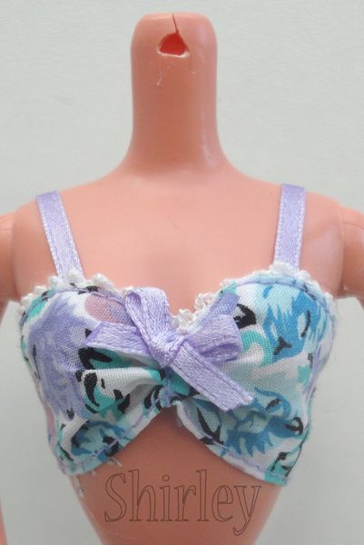 VÊTEMENTS BARBIE 1997