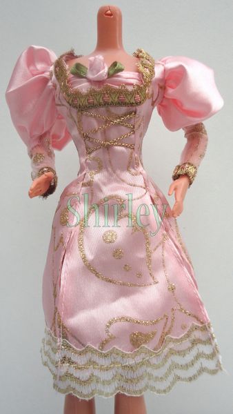 VÊTEMENTS BARBIE 1997