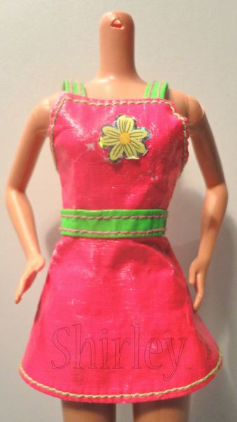 VÊTEMENTS BARBIE 1997