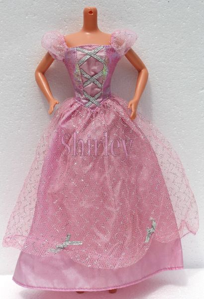 VÊTEMENTS BARBIE 1999