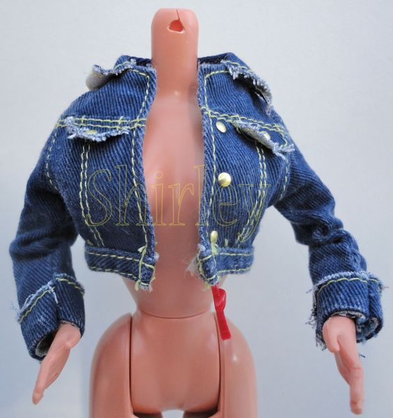 VÊTEMENTS BARBIE 1999