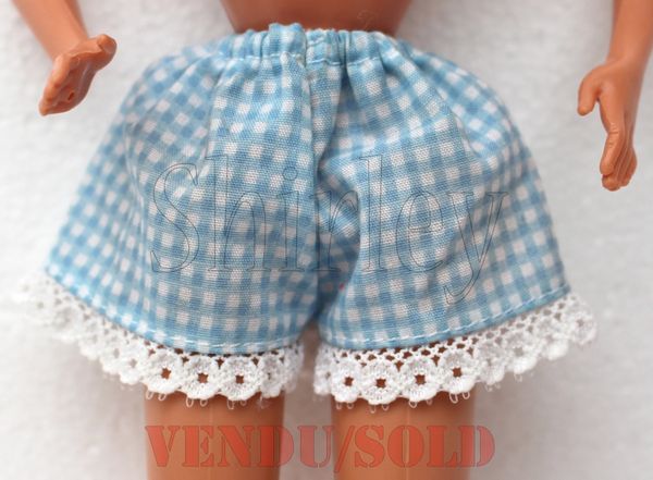 VÊTEMENTS BARBIE 1995