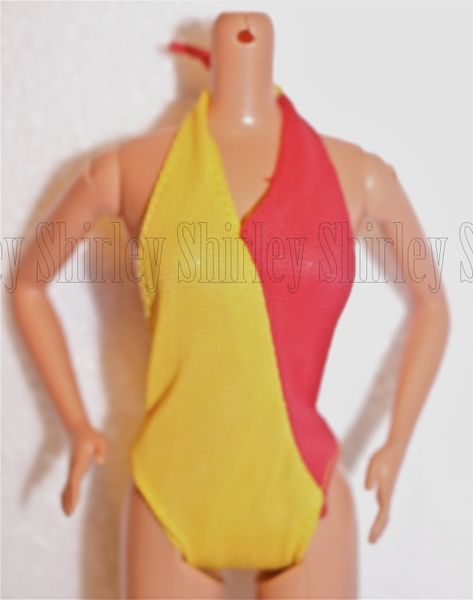 VÊTEMENTS BARBIE 1984