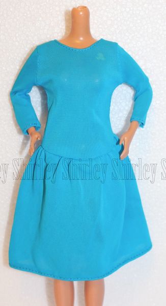 VÊTEMENTS BARBIE 1985