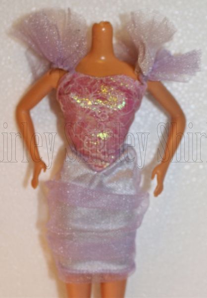 VÊTEMENTS BARBIE 1988