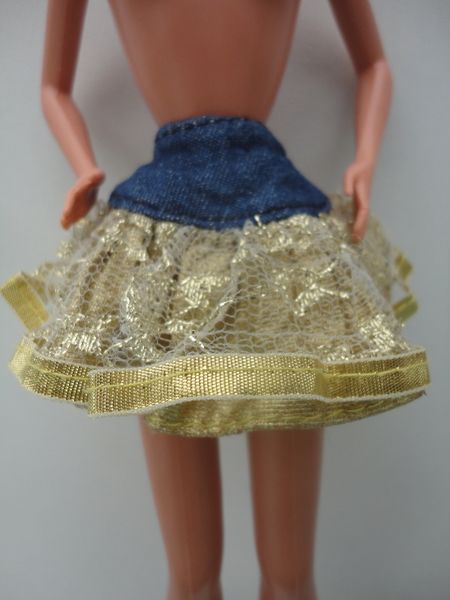 VÊTEMENTS BARBIE 1994