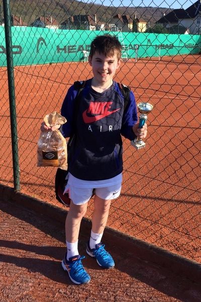 Nolhan s'éclate dans la Galaxie Tennis...