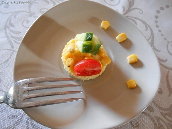 Ronde de polenta crémeuse aux légumes d'été