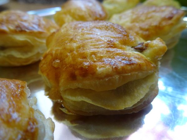 MINI FEUILLETÉS AU KINDER
