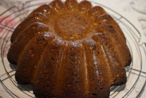 GÂTEAU À LA PRALINOISE ET AUX NOISETTES