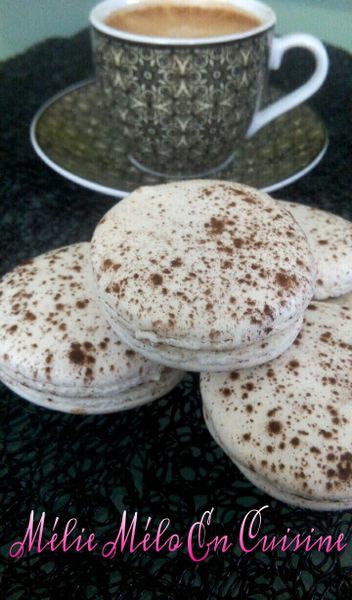 macaron cappuccino