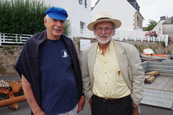 Michel DONGUY et François BUDET : On n’a pas fini de chanter Loguivy de la mer… Non non non non, Loguivy n’est pas mort !