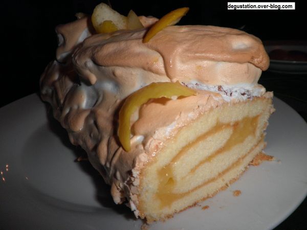Bûche façon tarte au citron meringuée