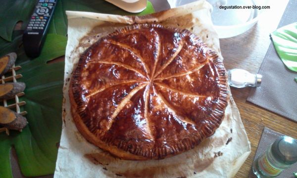 Galette des rois (crème d'amandes et non frangipane!)