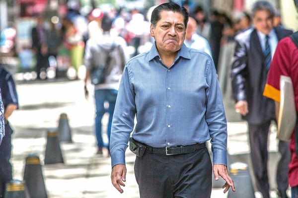 Yo soy quien dirige el PRD…
