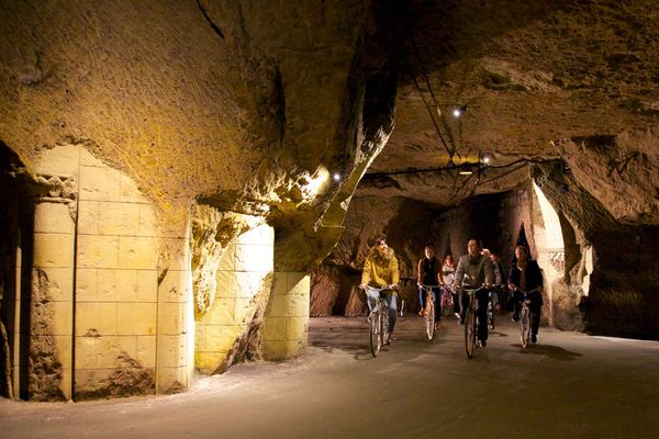 Les caves de Bouvet-Ladubay à vélo ! Mais oui, c'est possible ...