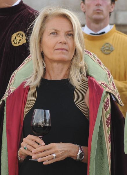 Brigitte Carret, folle à cause d'un ducru-beaucaillou, a créé 12bouteilles.com ...