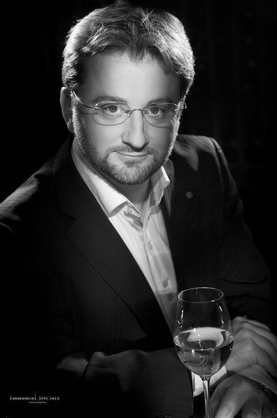 Fou de champagne, Guénaël Revel, dit Monsieur Bulles, se souvient de Charlie ...