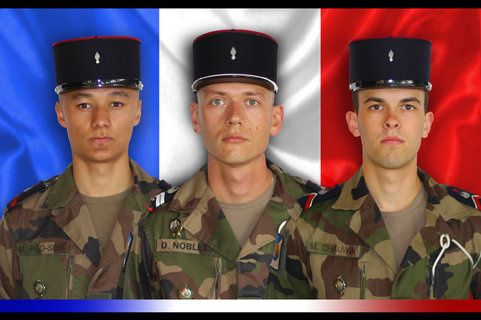 De gauche à droite : soldat de 1ere classe Mickaël Poo-Sing ; maréchal-des-logis Damien Noblet ; brigadier Michael Chauwin.