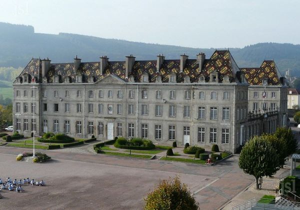 Le lycée militaire d'Autun, en Saône-et-Loire.