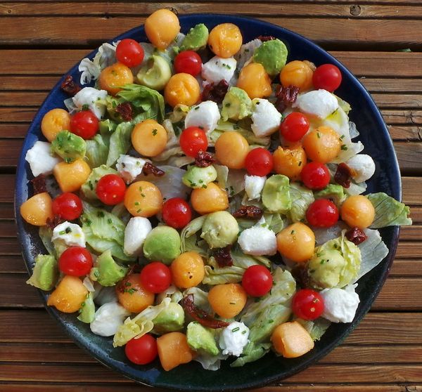 Billes de tomates, mozzarella ....