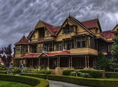 La Maison Winchester, Maison hantée, Son histoire et les détails, Californie, Etats-Unis