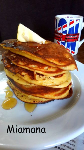 Pancakes moelleux au yaourt consistant