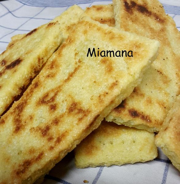 Galette à l'huile d'olive (aghrum zit)