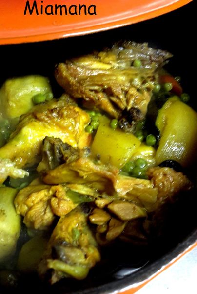 Tajine de poulet aux pruneaux
