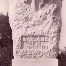 Oléron. Le Château. Monument à la Libération. 30 avril 45.
