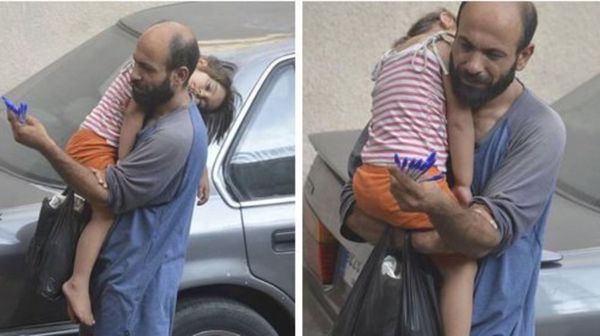 La détresse d'un père syrien vendant des stylos suscite l'émotion et les dons