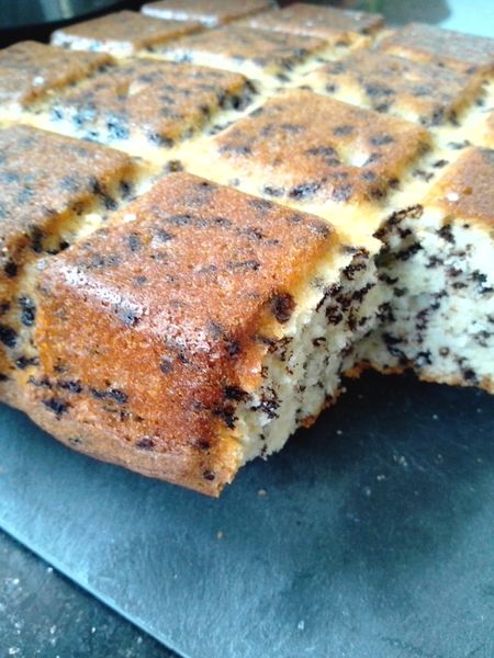 GATEAU YAOURT LEGER AUX PEPITES DE CHOCOLAT