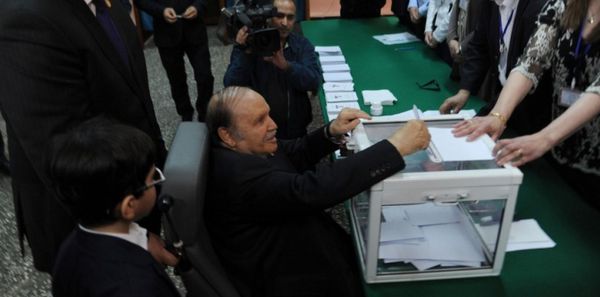 Pourquoi Bouteflika va se faire réélire à la tête de l'Algérie (source Challenge)