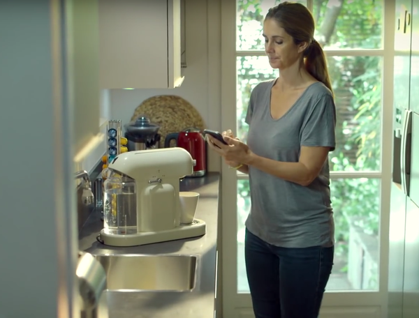 Darty lance le premier service de Visio Assistance avec le Bouton connecté ... suite !