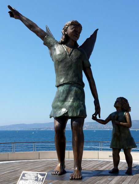 Saint Raphaël, l’archange, patron de la cité du Var