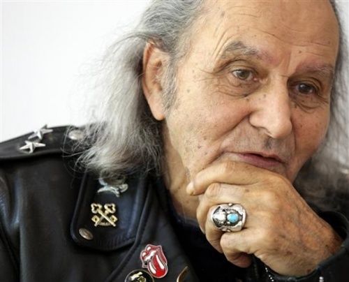 Guy Gilbert, le "curé des loubards", va fêter ses 80 ans avec le pape