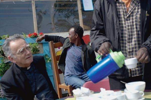 Mgr Pontier à Calais : « La rencontre rend proches »