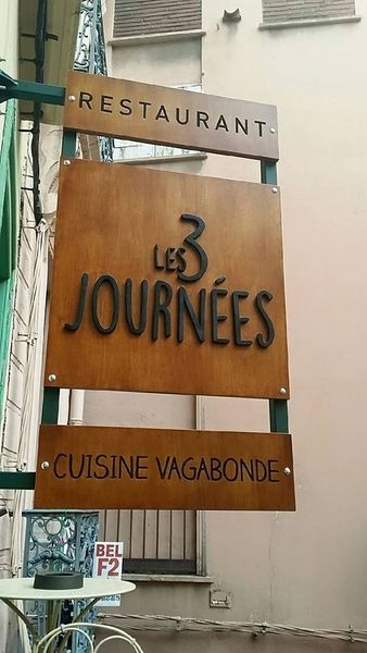 Perpignan/ restaurant: l'appart devient les trois journée, grâce à la cuisine vagabonde de Véronique Souloy! interview par Nicolas Caudeville