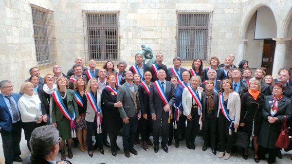 Perpignan, conseil municipal: toi qui pénètres ici, perds toute espérance! par Pierre Louys