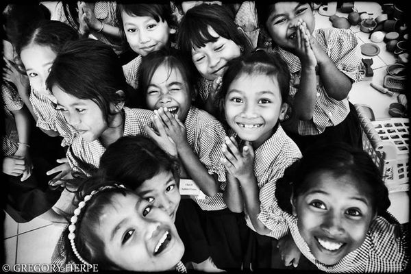 Photographie: Grégory Herpe, revenu du Cambodge pour recevoir un prix de Moscou! interview par Nicolas Caudeville