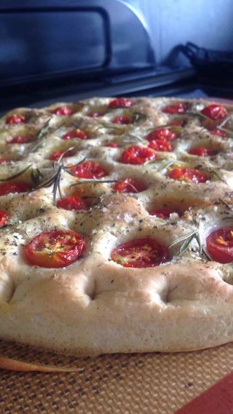 FOCACCIA AUX TOMATES CERISES