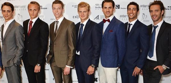 GRAND PRIX AVEC AMBER LOUNGE PILOTES DEFILE DE MODE